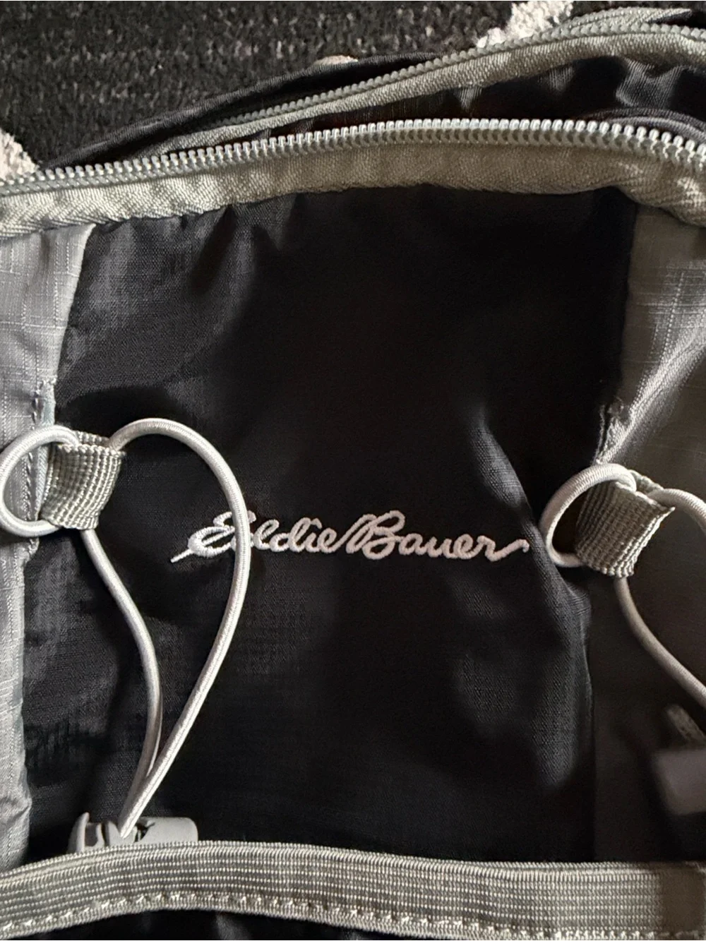 Eddie Bauer Highpoint Ski Jacket in Black with Gray Mesh